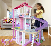 Load image into Gallery viewer, 2025 Casa delle bambole Barbie DreamHouse con oltre 70 accessori,ascensore funzionante,luci e suoni -